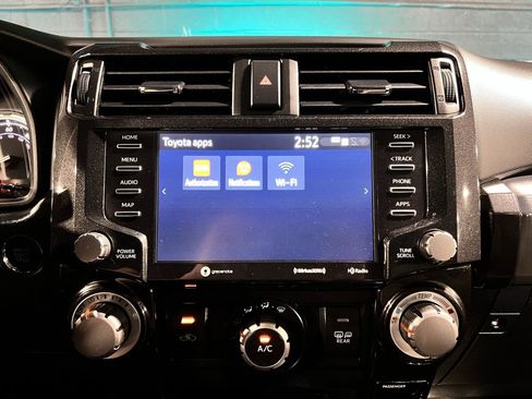 Used 2024 Toyota 4Runner TRD Off-Road image 10