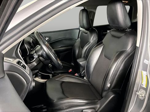 Used 2021 Jeep Compass Latitude FWD image 8