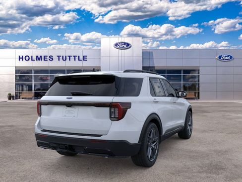 New 2026 Ford Explorer ST-Line w/ ST-Line Street Pack RWD image 8