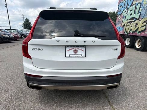 Used 2016 Volvo XC90 T6 Momentum AWD/4WD image 5