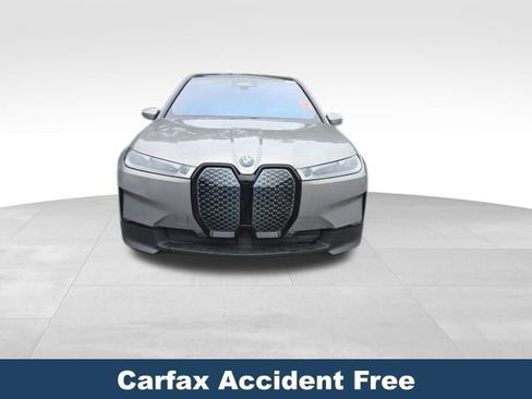 Used 2023 BMW iX xDrive50 AWD/4WD image 2