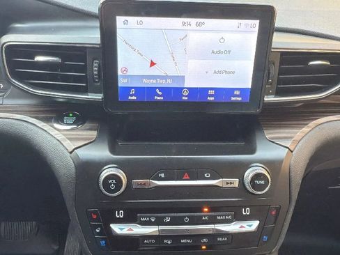 Used 2020 Ford Explorer Limited image 19