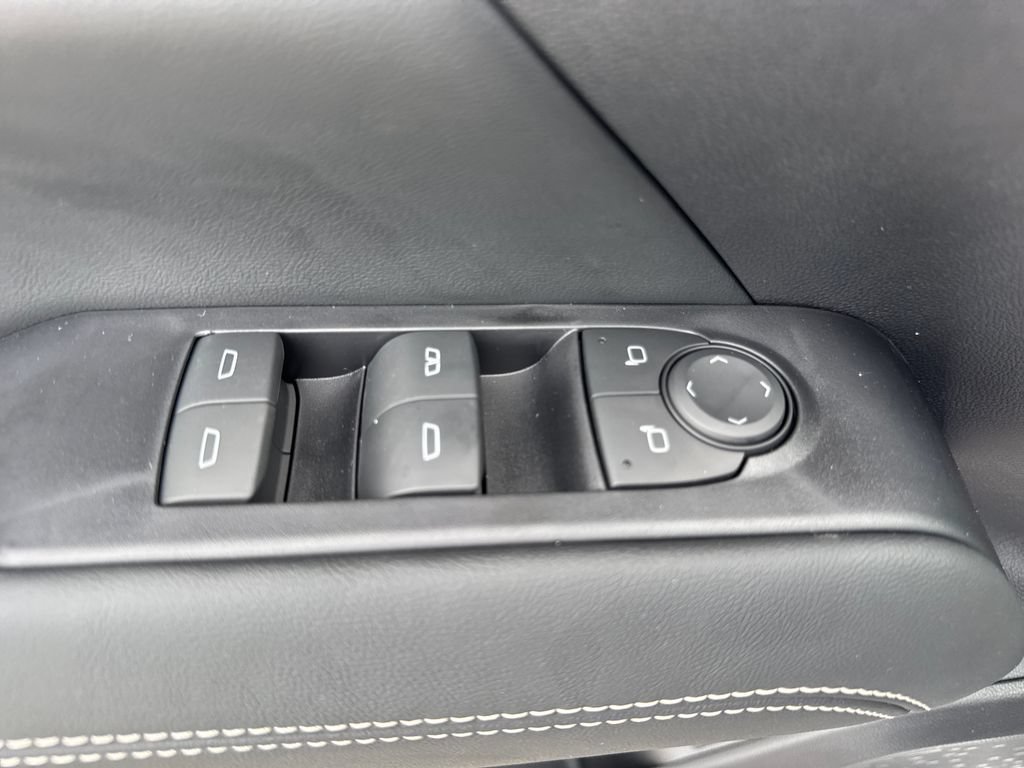 New 2027 GMC Terrain Elevation w/ Elevation Premium Package FWD image 17