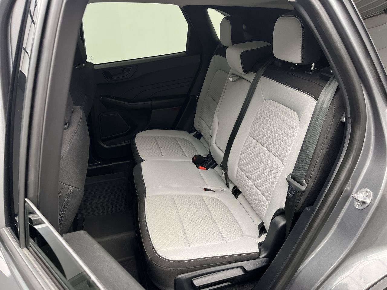Certified 2024 Ford Escape Active AWD/4WD image 11