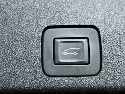 Used 2023 Buick Encore GX Select w/ Sport Touring Package image 28