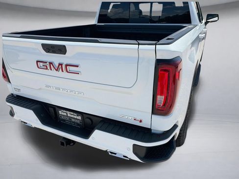 New 2026 GMC Sierra 1500 AT4 w/ AT4 Premium Package AWD/4WD image 34