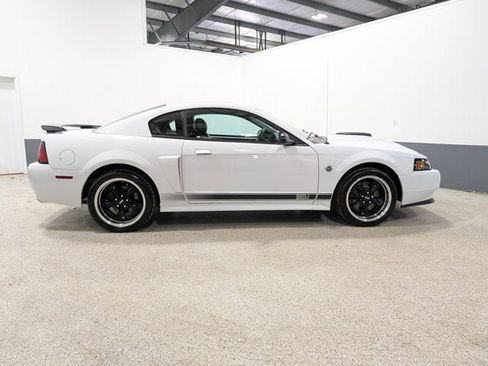 Used 2004 Ford Mustang Mach 1 RWD image 2