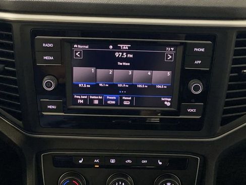 Used 2022 Volkswagen Atlas Cross Sport SE AWD/4WD image 18