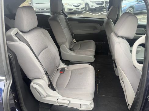 Used 2019 Honda Odyssey LX image 16