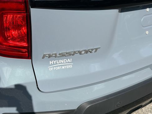 Used 2023 Honda Passport Elite image 11