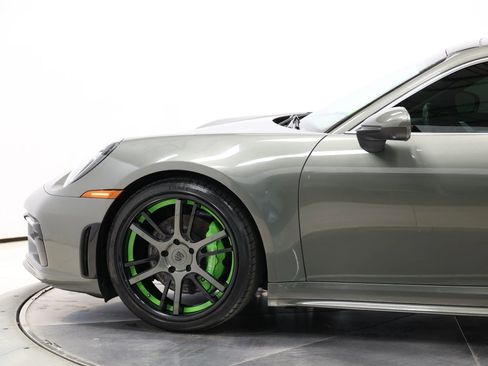Used 2020 Porsche 911 Carrera 4S AWD/4WD image 9