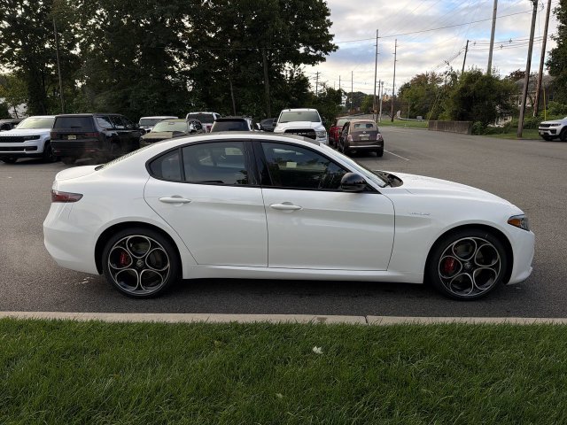 New 2026 Alfa Romeo Giulia AWD w/ Driving Assist Package image 9