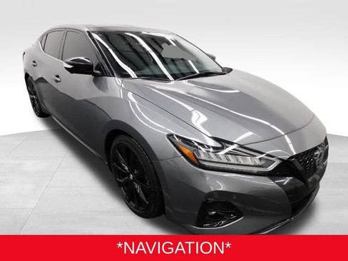 Used 2022 Nissan Maxima SR w/ Sport Mat Group image 2