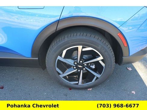 New 2026 Chevrolet Equinox EV LT image 28