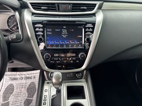 Used 2018 Nissan Murano SL w/ Midnight Edition Package FWD image 17