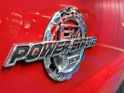 Used 2011 Ford F250 XLT w/ XLT Premium Pkg image 40