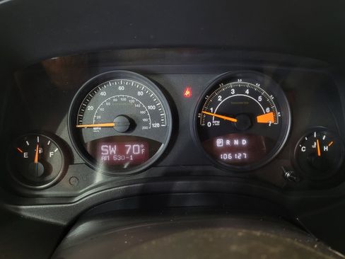 Used 2016 Jeep Patriot High Altitude FWD image 23