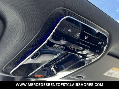 New 2025 Mercedes-Benz GLC 43 AMG 4MATIC image 34