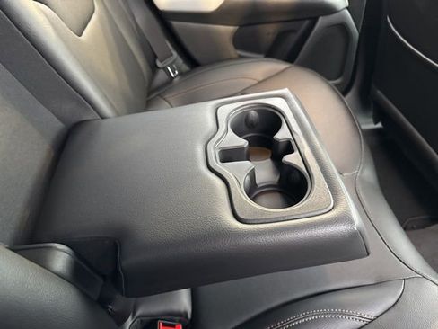 Used 2024 Jeep Compass Limited image 23