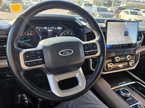 Used 2024 Ford Expedition Max Limited AWD/4WD image 23