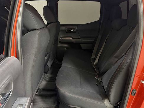 Used 2018 Toyota Tacoma TRD Sport image 24