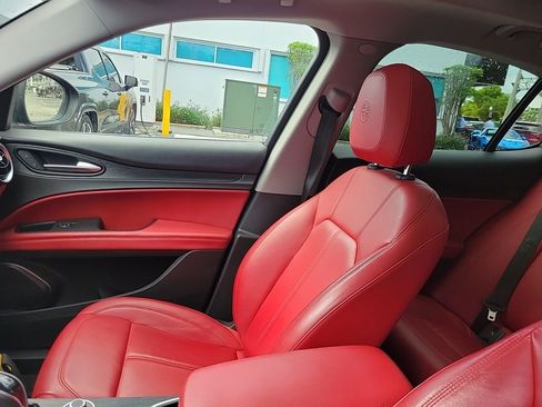 Used 2021 Alfa Romeo Stelvio Sprint w/ Nero Edizione RWD image 28