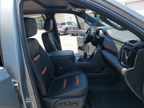 Used 2024 GMC Sierra 1500 AT4 w/ Technology Package AWD/4WD image 10