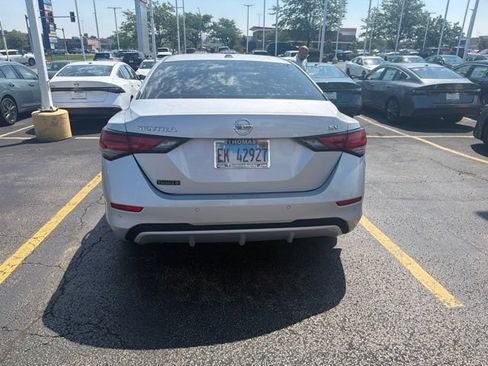 Used 2021 Nissan Sentra SV FWD image 4