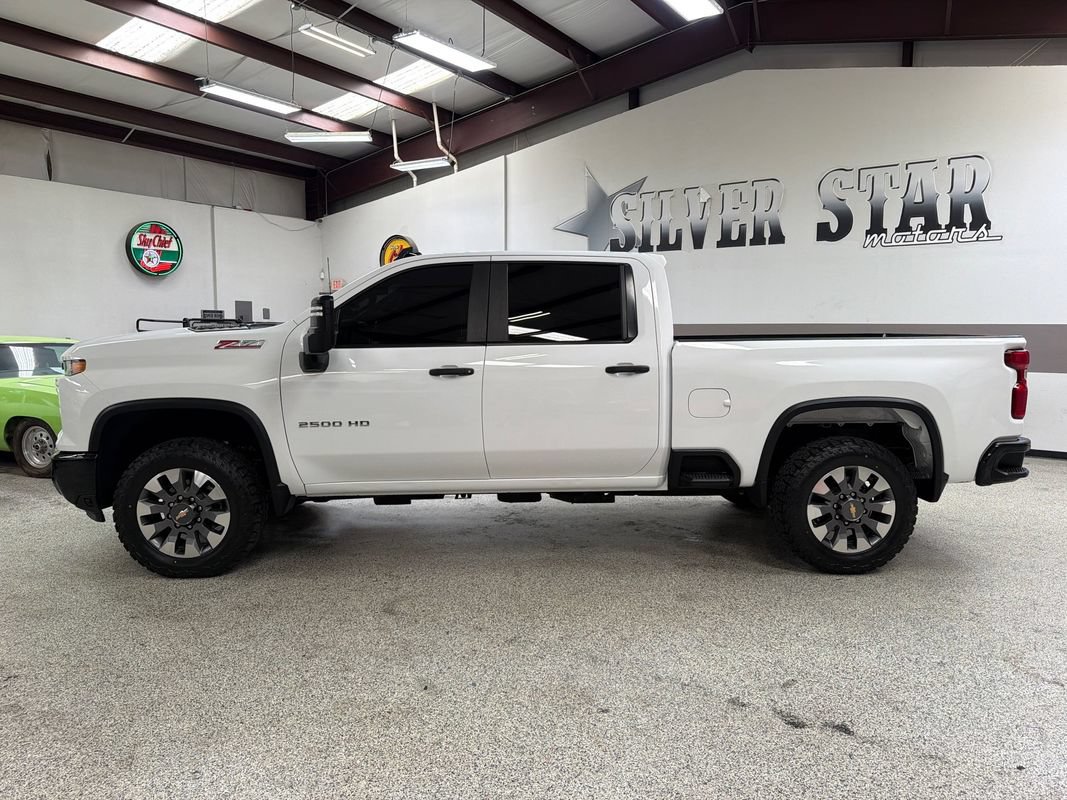 Used 2024 Chevrolet Silverado 2500 Custom w/ Custom Value Package AWD/4WD image 3