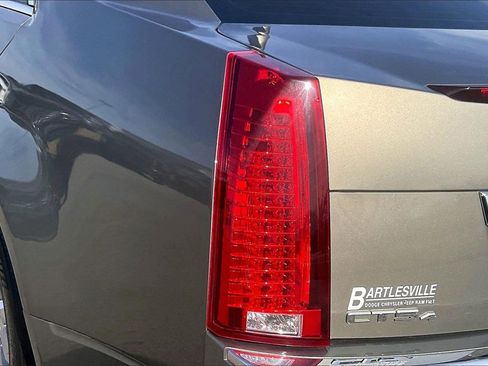 Used 2011 Cadillac CTS Luxury image 27