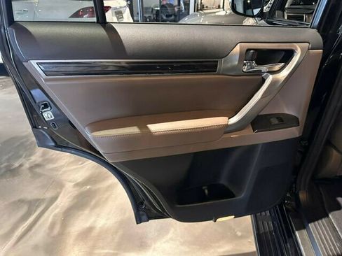 Used 2023 Lexus GX 460 Premium w/ Premium Package AWD/4WD image 22