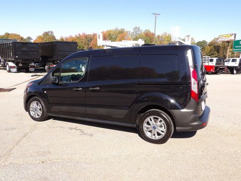 Used 2022 Ford Transit Connect XL image 4
