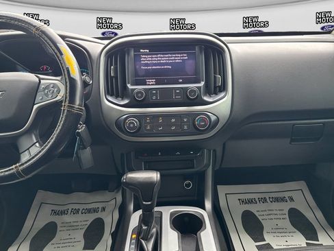 Used 2019 Chevrolet Colorado LT w/ LT Convenience Package AWD/4WD image 12