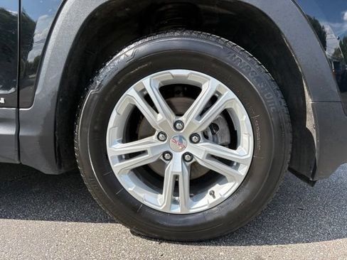 Used 2024 GMC Terrain SLE w/ Driver Convenience Package AWD/4WD image 17
