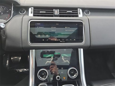 Used 2018 Land Rover Range Rover Sport HSE Dynamic image 23