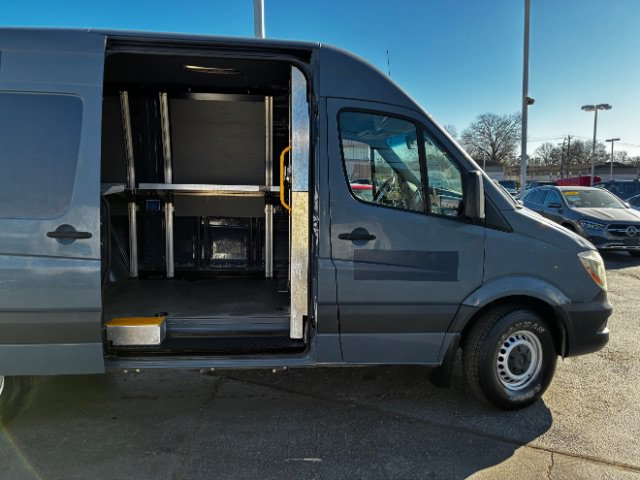 Used 2018 Mercedes-Benz Sprinter 2500 image 10