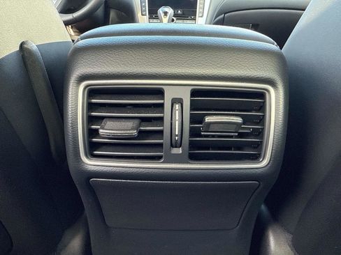 Used 2020 INFINITI Q50 Luxe image 17