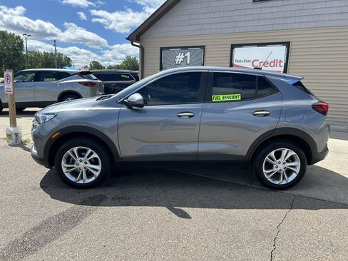 Used 2022 Buick Encore GX Preferred w/ Cold Weather Comfort Package AWD/4WD image 8