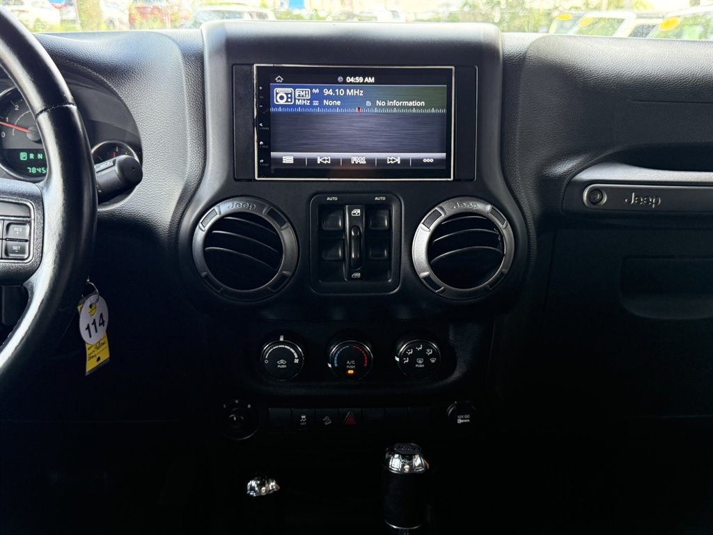 Used 2015 Jeep Wrangler Unlimited Sport w/ Quick Order Package 24S AWD/4WD image 22