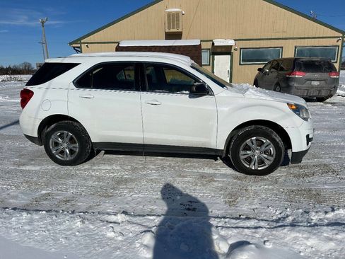 Used 2011 Chevrolet Equinox LS w/ Bluetooth Package FWD image 5