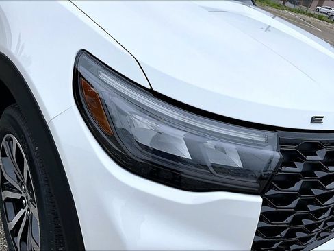 New 2026 Ford Explorer ST-Line AWD/4WD image 34