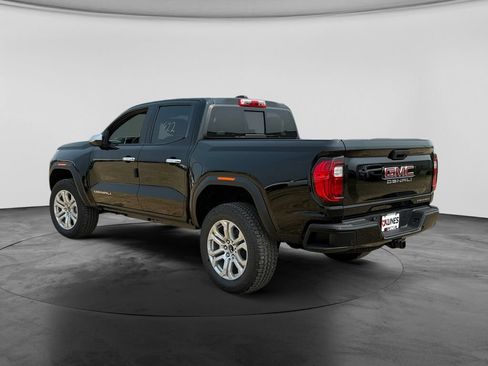 New 2026 GMC Canyon Denali w/ LPO, Denali Black Edition AWD/4WD image 6