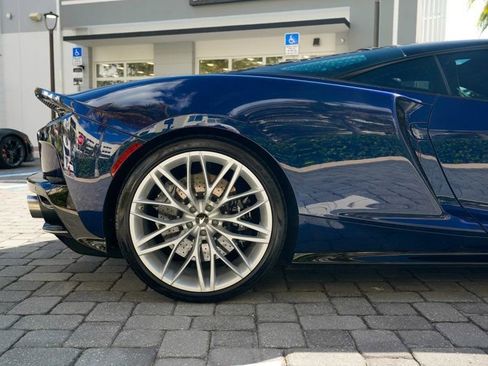 Used 2023 McLaren GT image 31