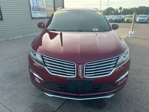 Used 2018 Lincoln MKC Select w/ Select Plus Package AWD/4WD image 2