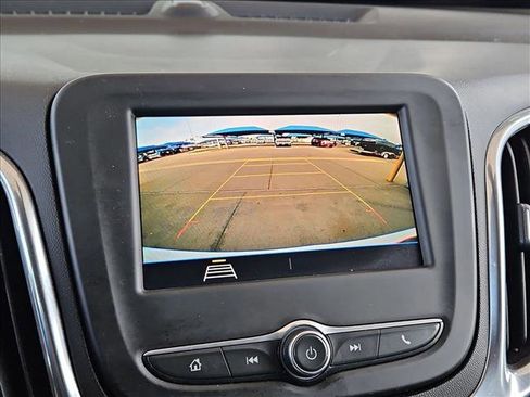 Used 2020 Chevrolet Equinox LS AWD/4WD image 19