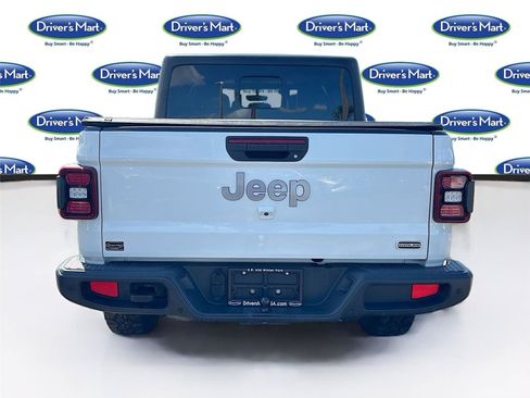 Used 2020 Jeep Gladiator Overland AWD/4WD image 6