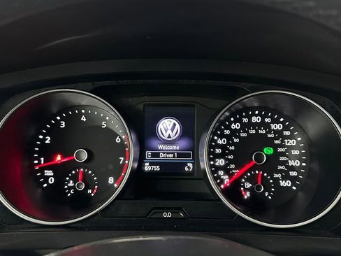 Used 2020 Volkswagen Tiguan SE w/ 3rd Row Seat Package AWD/4WD image 19