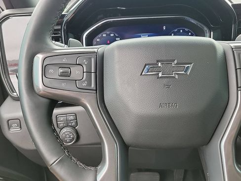 Used 2025 Chevrolet Silverado 1500 ZR2 w/ Technology Package AWD/4WD image 18