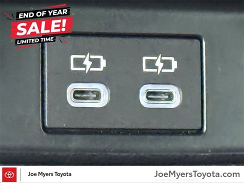 Used 2025 Toyota Corolla SE image 15