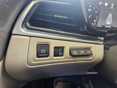 Used 2024 Cadillac XT6 Premium Luxury w/ Technology Package AWD/4WD image 26